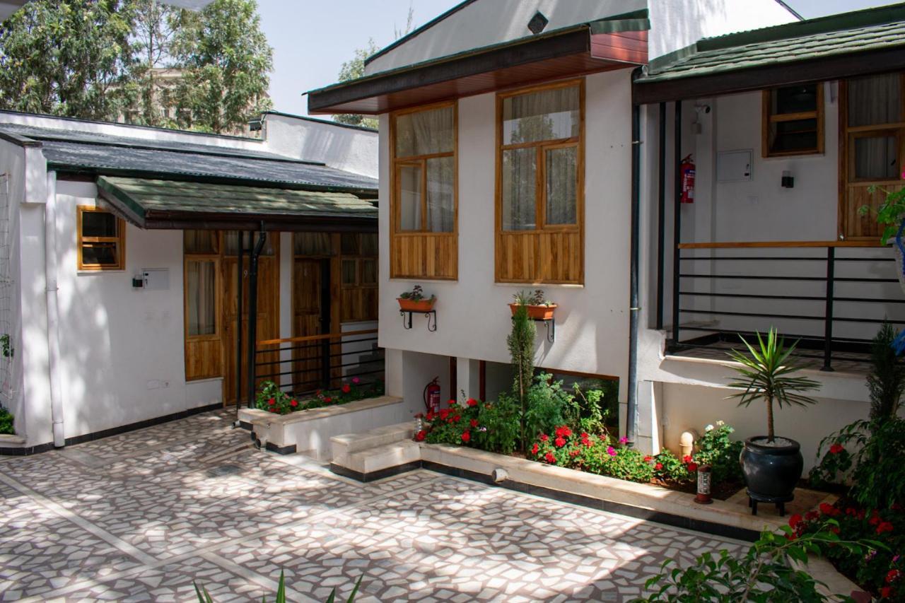 Choice Guest House 2 Adis Abeba Exterior foto